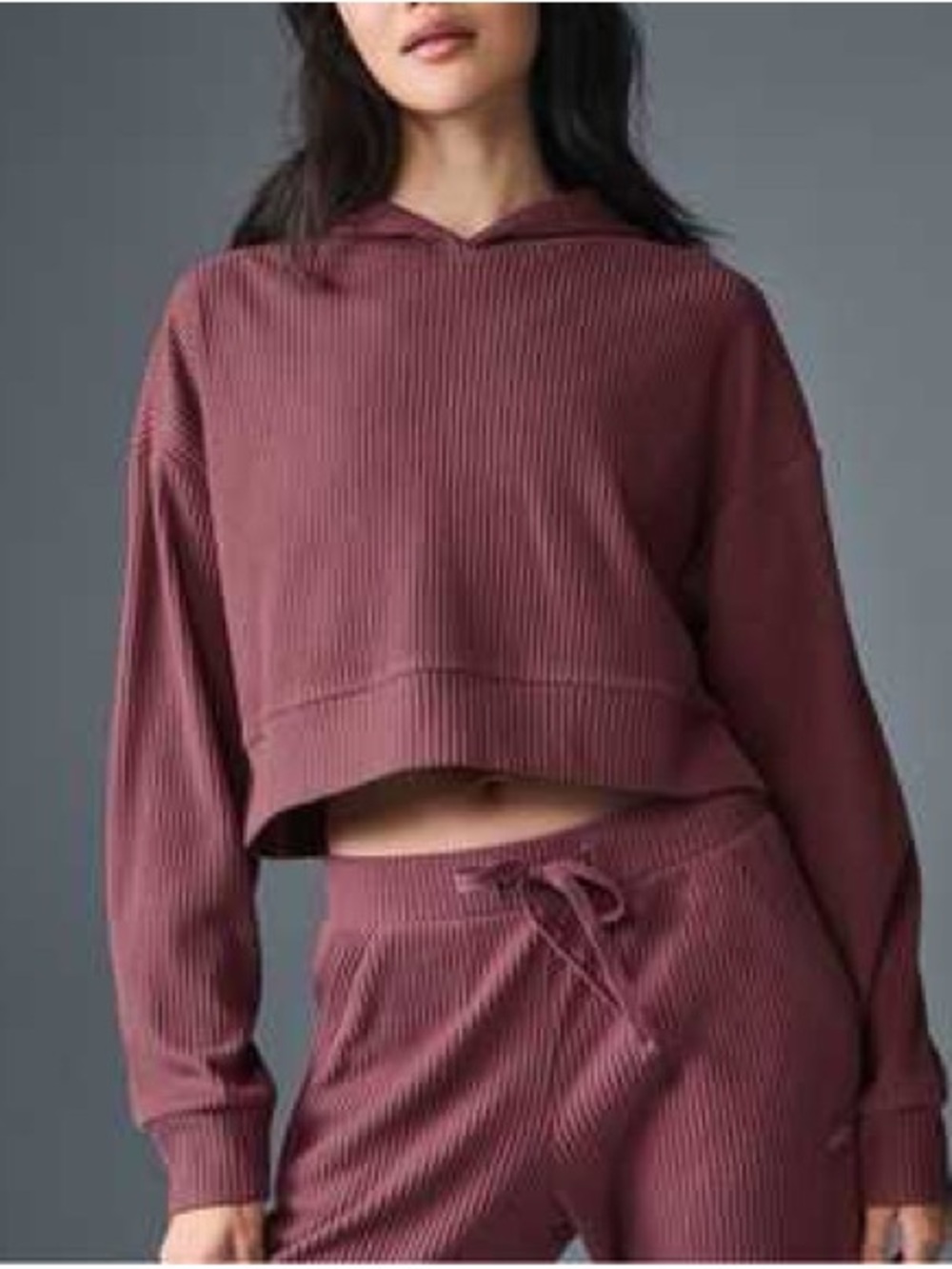 Alo Yoga Muse  Ribbed Cropped Hoodie Burgundy Truffle Size M
